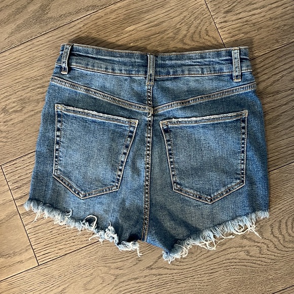 Zara Jean Shorts - Picture 3 of 3